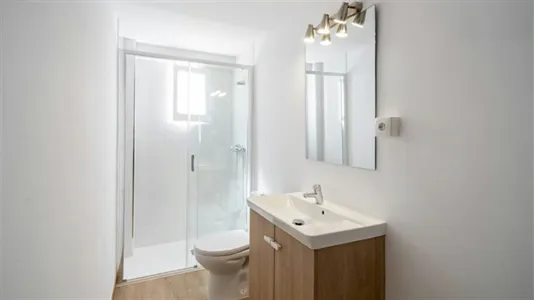 Rooms in el Camí de Vera - photo 9