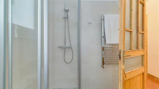 Rooms in Barcelona Eixample - photo 7