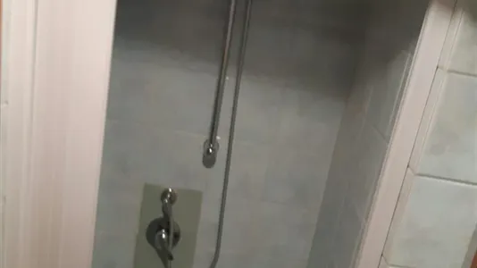 Rooms in Roma Municipio II – Parioli/Nomentano - photo 9