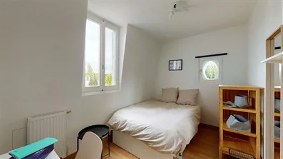 Room for rent in Créteil, Île-de-France