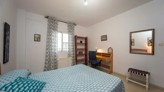 Rooms in Granada - photo 2