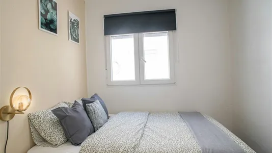 Rooms in Mislata - photo 7