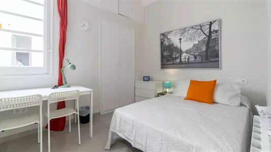 Rooms in Valencia L'Eixample - photo 4