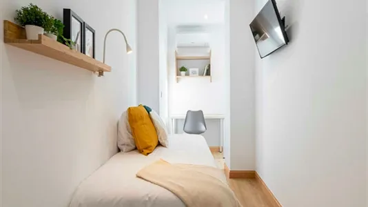 Rooms in Madrid Centro - photo 6