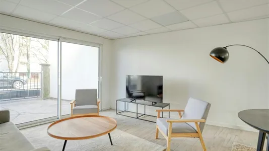 Apartments in Bobigny - photo 10