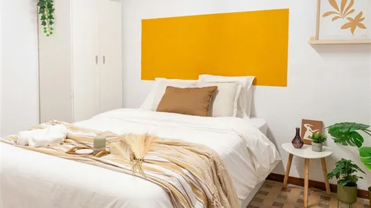 Rooms in Barcelona Eixample - photo 2