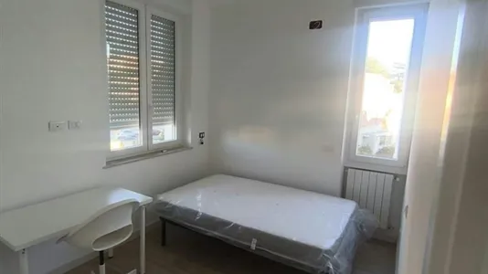 Rooms in Roma Municipio XIV – Monte Mario - photo 1