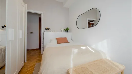 Rooms in Madrid Retiro - photo 2