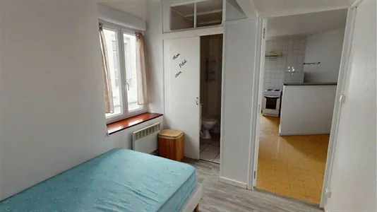 Apartments in Nîmes - photo 8