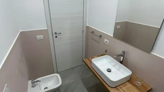 Rooms in Napoli Municipalità 3 - photo 10