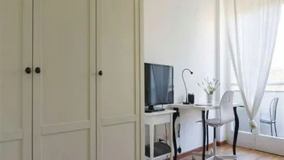Room for rent in Milano Zona 2 - Stazione Centrale, Gorla, Turro, Greco, Crescenzago, Milan