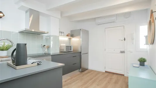 Apartments in Barcelona Ciutat Vella - photo 6