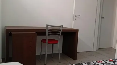 Room for rent in Sesto San Giovanni, Lombardia