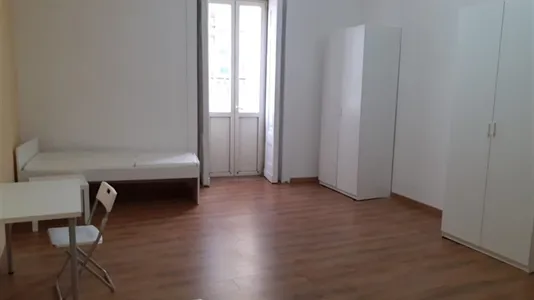 Rooms in Napoli Municipalità 4 - photo 9