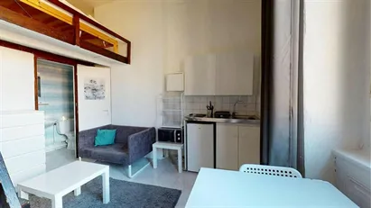 Apartment for rent in Lyon, Auvergne-Rhône-Alpes