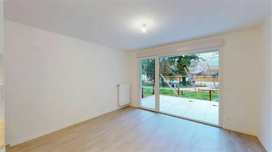 Apartments in Grenoble - photo 2