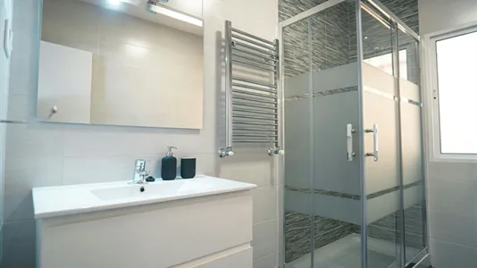 Rooms in Madrid Chamartín - photo 9