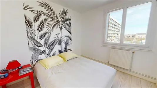 Apartments in Saint-Étienne - photo 4
