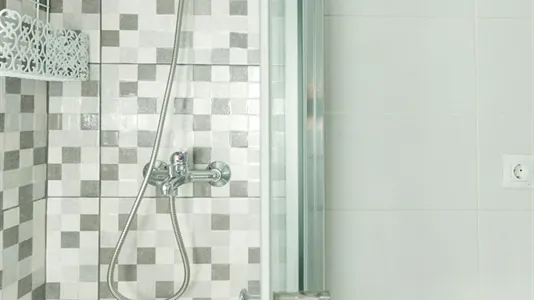 Rooms in Granada - photo 4