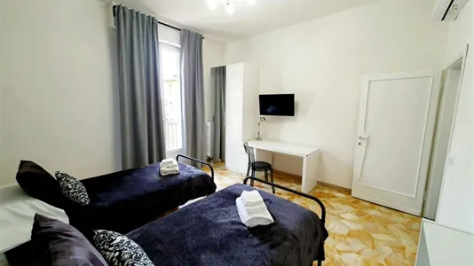 Rooms in Florence - photo 2
