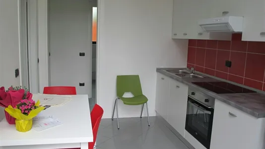 Rooms in Vanzago - photo 2