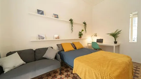 Rooms in Barcelona Eixample - photo 4