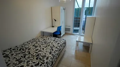 Room for rent in Nanterre, Île-de-France