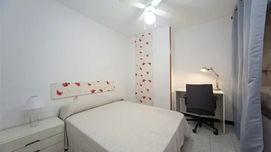 Rooms in Granada - photo 1