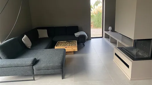 Houses in Segeberg - photo 10