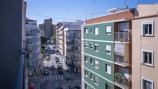 Rooms in el Camí de Vera - photo 5