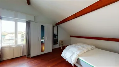 Room for rent in Créteil, Île-de-France