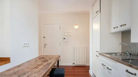Apartments in Barcelona Ciutat Vella - photo 9