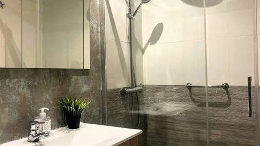 Rooms in Madrid Retiro - photo 4