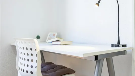 Rooms in Madrid Centro - photo 7