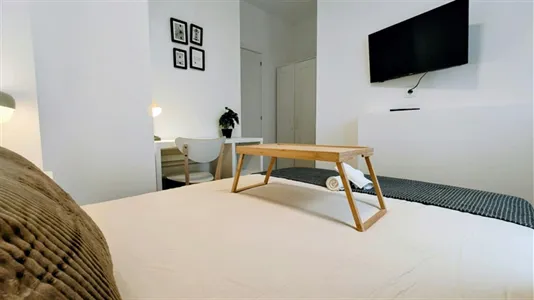 Rooms in Madrid Centro - photo 3