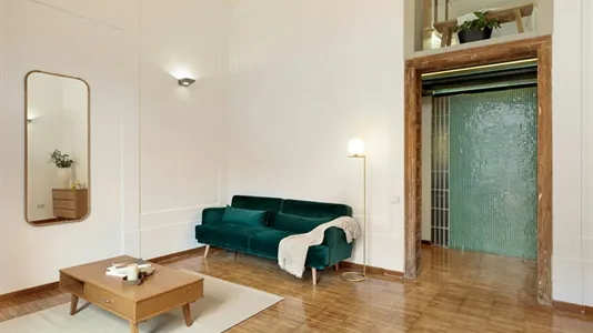 Apartments in Barcelona Ciutat Vella - photo 8