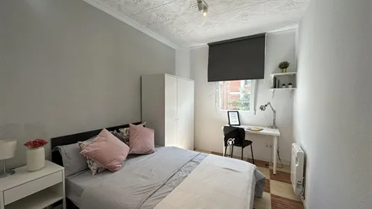 Rooms in Madrid Carabanchel - photo 1