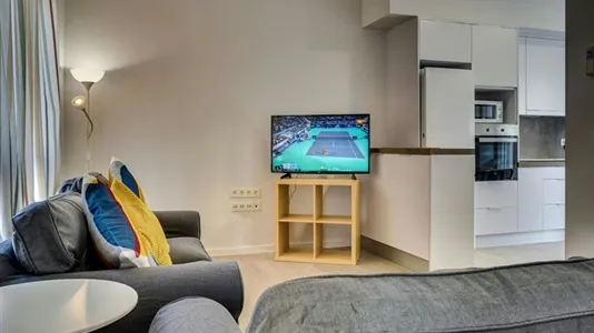Rooms in Zaragoza - photo 9