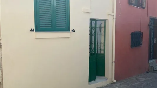 Rooms in Neapoli-Sykies - photo 9