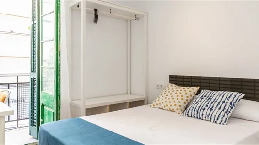 Rooms in Esplugues de Llobregat - photo 1