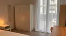 Room for rent, Bologna, Emilia-Romagna, &lt;span class=&quot;blurred street&quot; onclick=&quot;ProcessAdRequest(13674378)&quot;&gt;&lt;span class=&quot;hint&quot;&gt;See streetname&lt;/span&gt;[xxxxxxxxxxxxx]&lt;/span&gt;