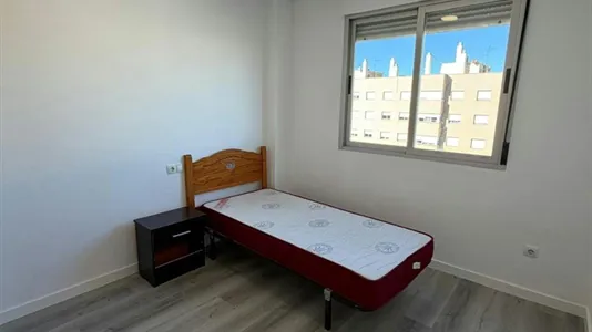 Rooms in Castellón de la Plana/Castelló de la Plana - photo 2