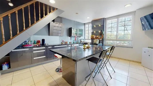 Rooms in Lyon - photo 9