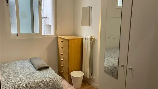Rooms in Madrid Centro - photo 4
