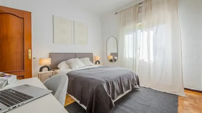 Room for rent in Madrid Retiro, Madrid