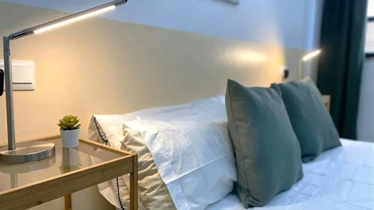 Apartments in Valencia Ciutat Vella - photo 8