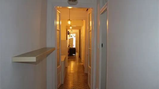 Rooms in Barcelona Ciutat Vella - photo 10