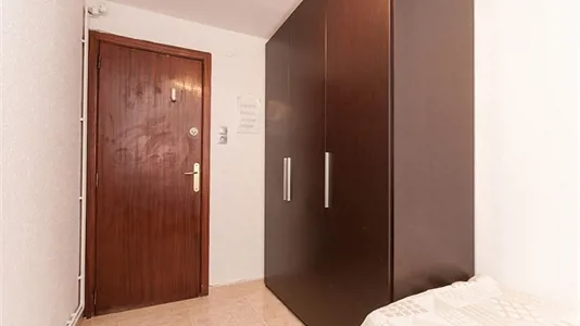 Rooms in Cornellà de Llobregat - photo 1