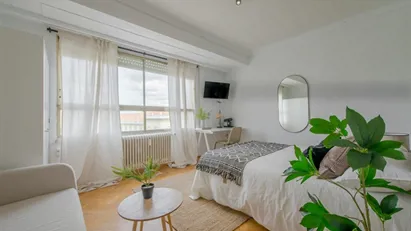 Room for rent in Madrid Chamartín, Madrid