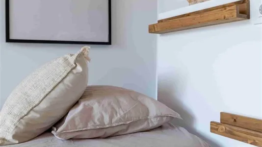 Rooms in Valencia Ciutat Vella - photo 10